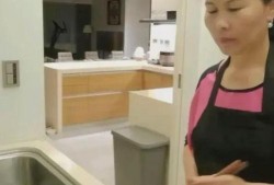 阿姨最新爆料视频网,最新爆料视频背后的惊人真相